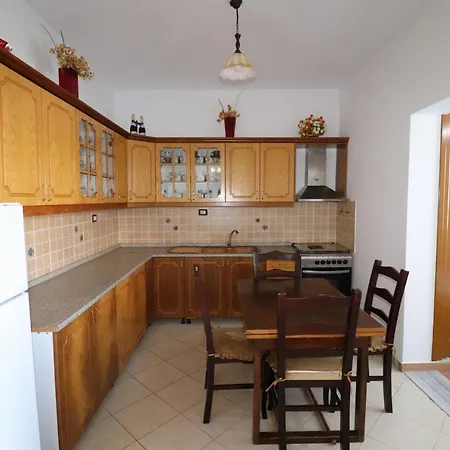Vila Ariglen Apartment Ksamil